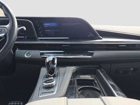 Used 2022 Cadillac Escalade ESV Sport Platinum AWD/4WD image 14