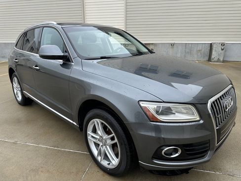 Used 2017 Audi Q5 2.0T Premium Plus w/ Technology Package image 1
