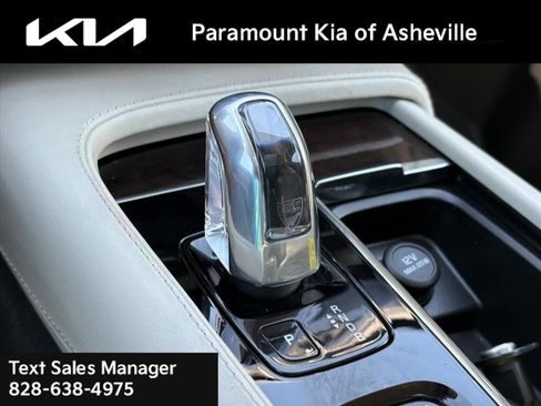 Used 2017 Volvo XC90 T8 Inscription w/ Vision Package AWD/4WD image 26