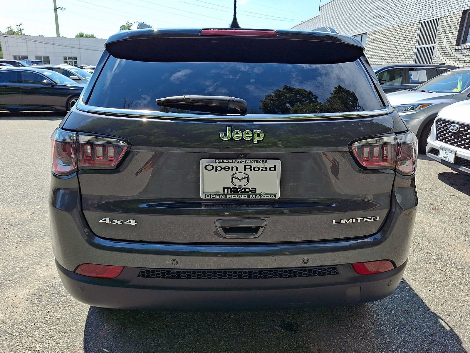 Used 2024 Jeep Compass Limited AWD/4WD image 5