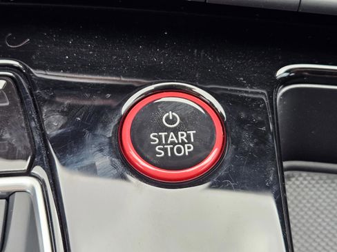 Used 2022 Audi RS e-tron GT image 20