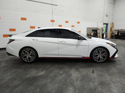 Used 2022 Hyundai Elantra N FWD image 20