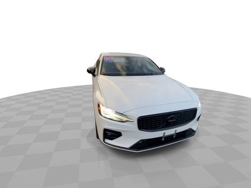 Used 2023 Volvo S60 B5 Plus w/ Climate Package AWD/4WD image 4