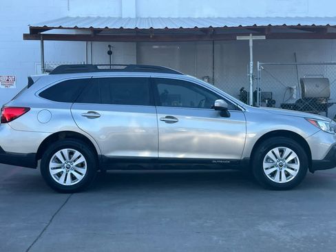 Used 2019 Subaru Outback 2.5i Premium AWD/4WD image 9