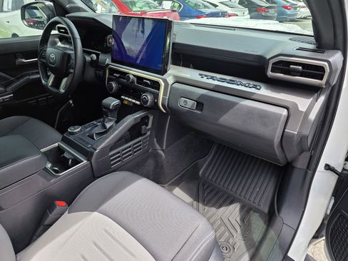 Used 2024 Toyota Tacoma TRD Sport w/ TRD Sport Upgrade Package RWD image 10