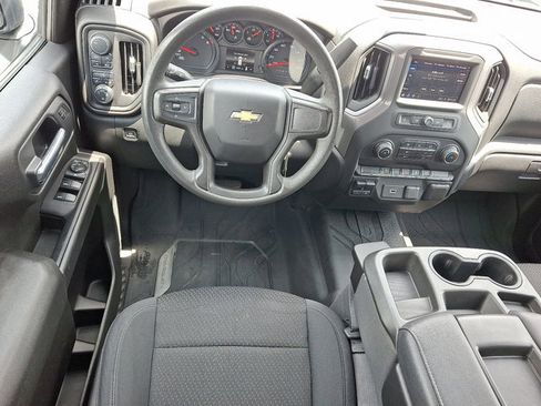 Used 2020 Chevrolet Silverado 1500 Custom w/ Custom Value Package AWD/4WD image 11