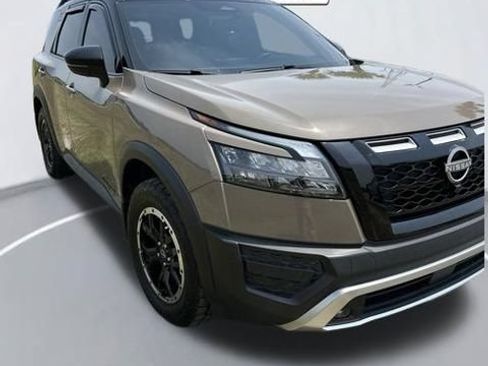 Used 2024 Nissan Pathfinder Rock Creek AWD/4WD image 3