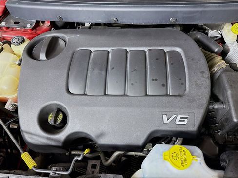 Used 2016 Dodge Journey SXT image 31