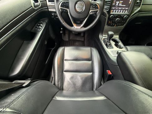 Used 2018 Jeep Grand Cherokee Limited AWD/4WD image 14