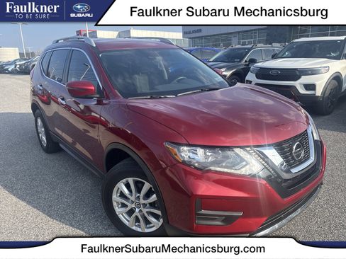 Used 2020 Nissan Rogue SV image 1