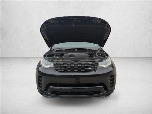 Used 2024 Land Rover Discovery Dynamic SE image 4