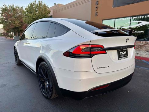 Used 2016 Tesla Model X 90D image 14