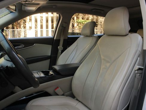 Used 2016 Lincoln MKX Reserve w/ Driver Assistance Package AWD/4WD image 16