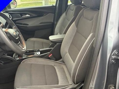 Used 2021 Chevrolet TrailBlazer LS AWD/4WD image 14