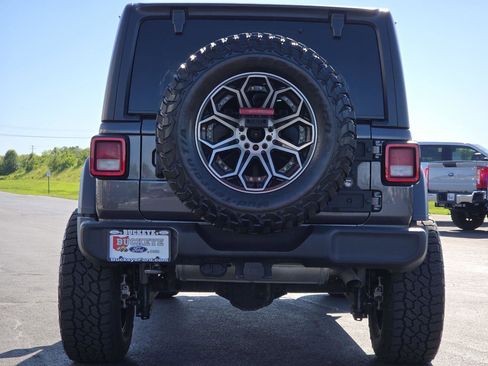 Used 2021 Jeep Wrangler Unlimited Sport AWD/4WD image 12