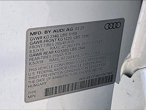 New 2025 Audi Q3 2.0T Premium image 13