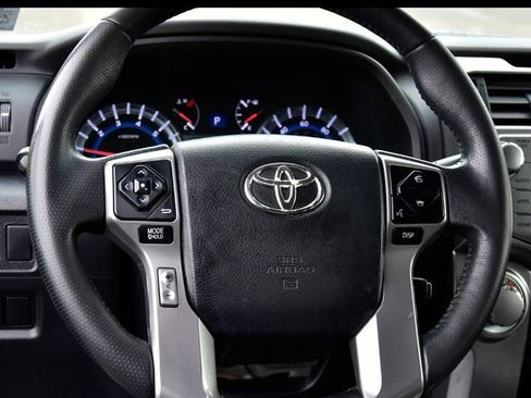Used 2015 Toyota 4Runner SR5 image 15