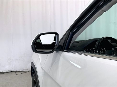 Used 2022 Volkswagen Atlas SE w/ Black Wheel Package AWD/4WD image 10