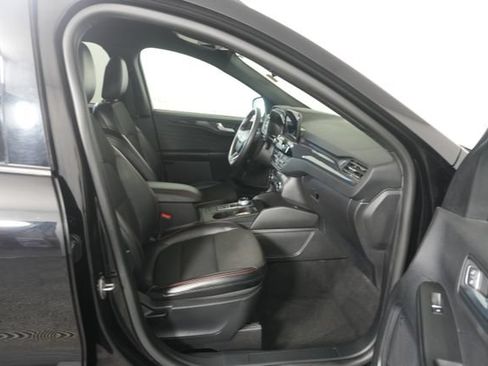 Certified 2025 Ford Escape ST-Line FWD image 28