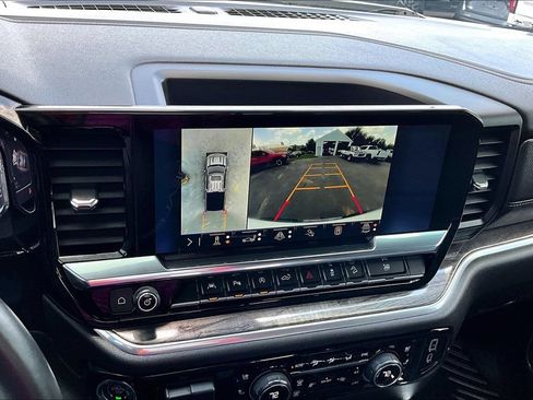 Used 2025 Chevrolet Silverado 1500 LTZ w/ Z71 Off-Road Package AWD/4WD image 18