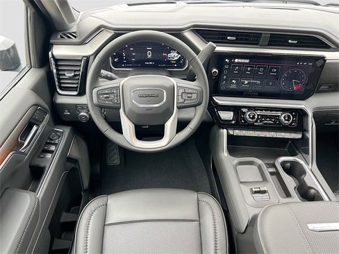 New 2026 GMC Sierra 2500 Denali w/ Denali Reserve Package image 16