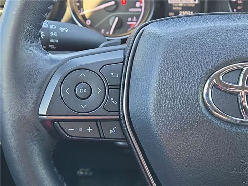 Used 2024 Toyota Camry SE w/ Cold Weather Package image 21