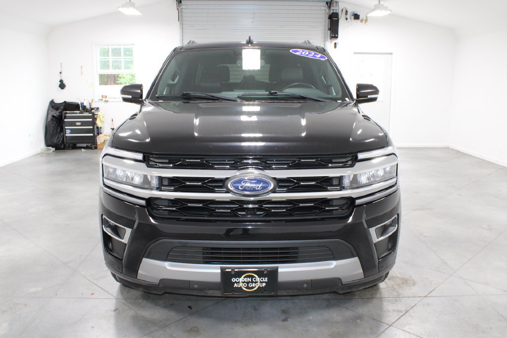Used 2024 Ford Expedition Max Limited RWD image 3
