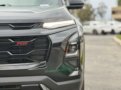 Used 2025 Chevrolet Equinox RS w/ Convenience Package III image 13