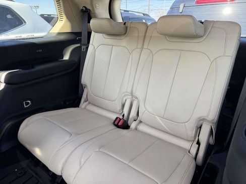 Used 2022 Jeep Grand Cherokee L Limited AWD/4WD image 30