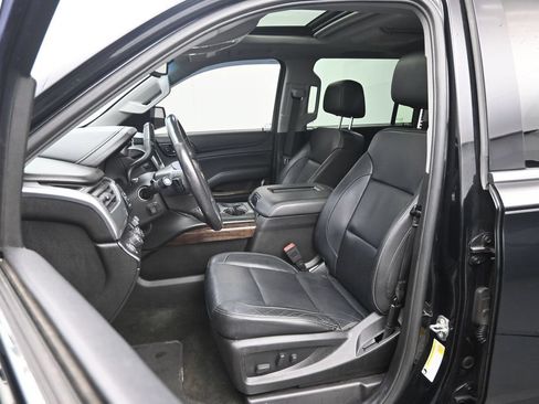 Used 2018 Chevrolet Suburban LT AWD/4WD image 20