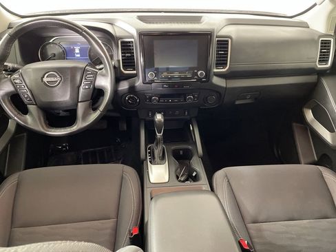 Used 2024 Nissan Frontier SV w/ SV Convenience Package image 34