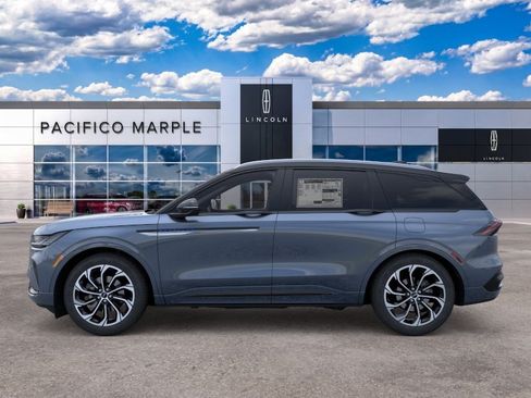 New 2026 Lincoln Nautilus Reserve AWD/4WD image 3