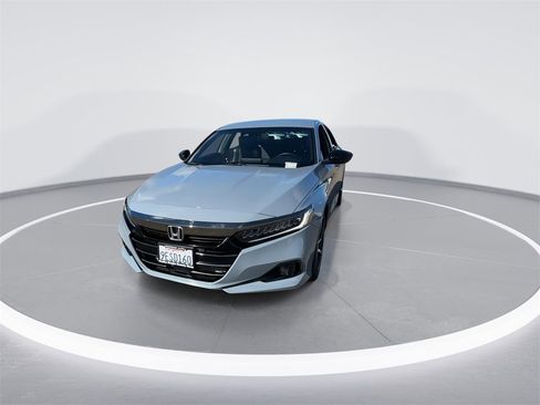 Used 2022 Honda Accord Sport image 5