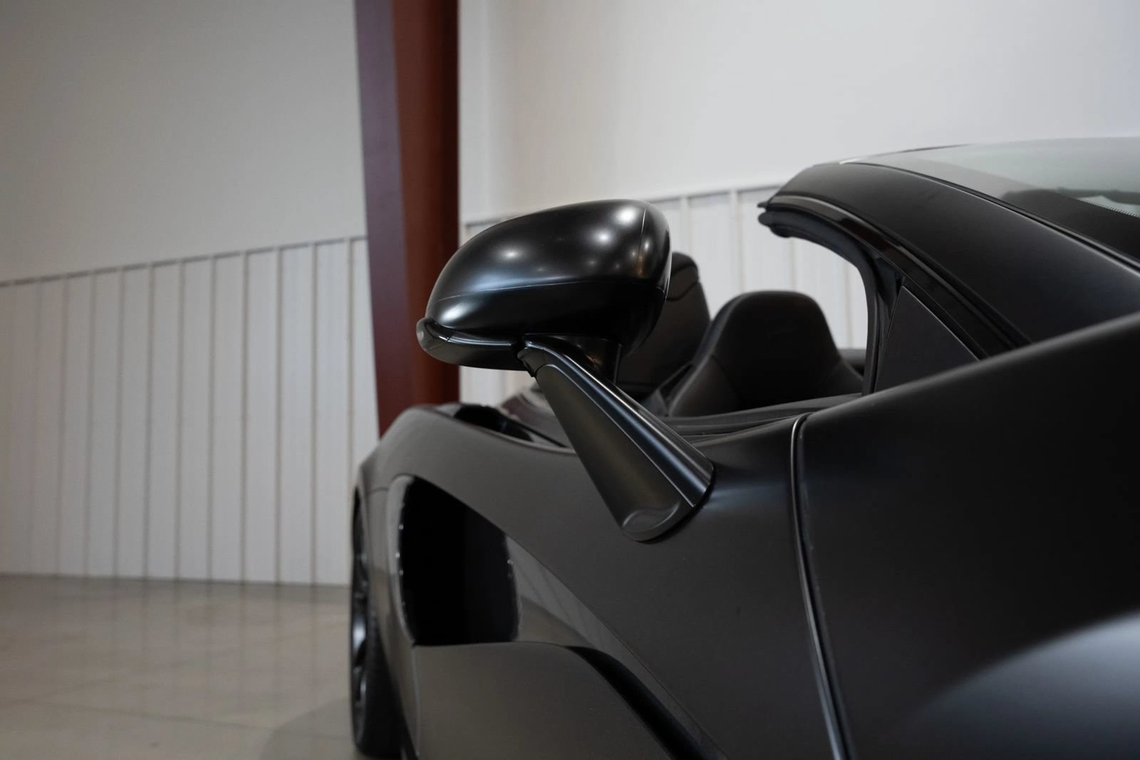 Used 2019 McLaren 570S Spider RWD image 27