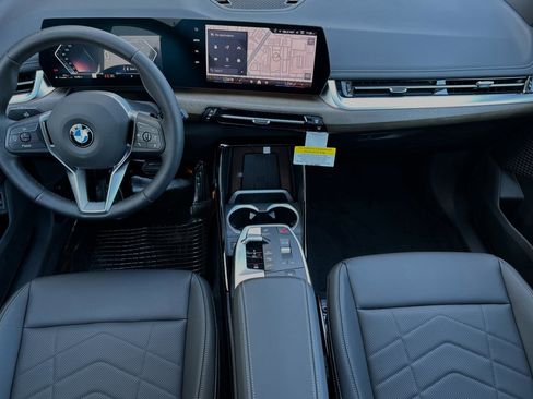 Used 2025 BMW X1 xDrive28i w/ Convenience Package image 16