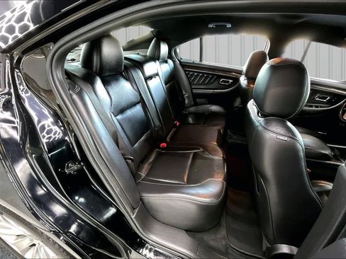 Used 2018 Ford Taurus Limited FWD image 25