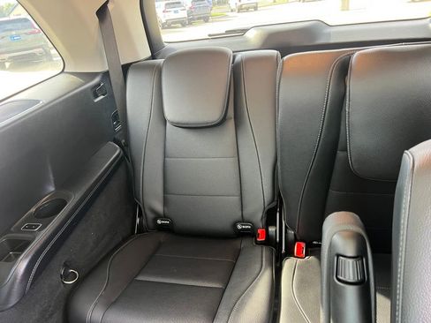 Used 2023 Mercedes-Benz GLS 450 4MATIC image 28