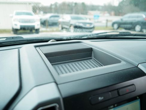 Used 2016 Ford F150 XLT w/ Equipment Group 302A Luxury image 13