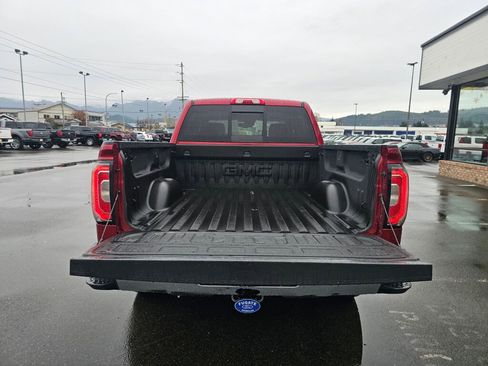Used 2018 GMC Sierra 1500 SLT image 9