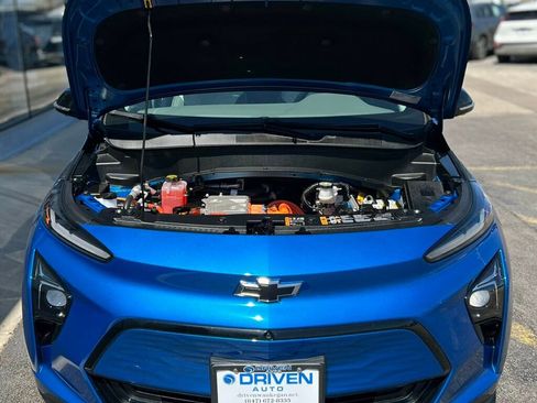 Used 2022 Chevrolet Bolt EUV Premier w/ Sun & Sound Package image 11