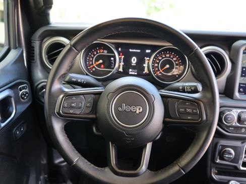 Used 2020 Jeep Gladiator Sport w/ Quick Order Package 24S AWD/4WD image 9
