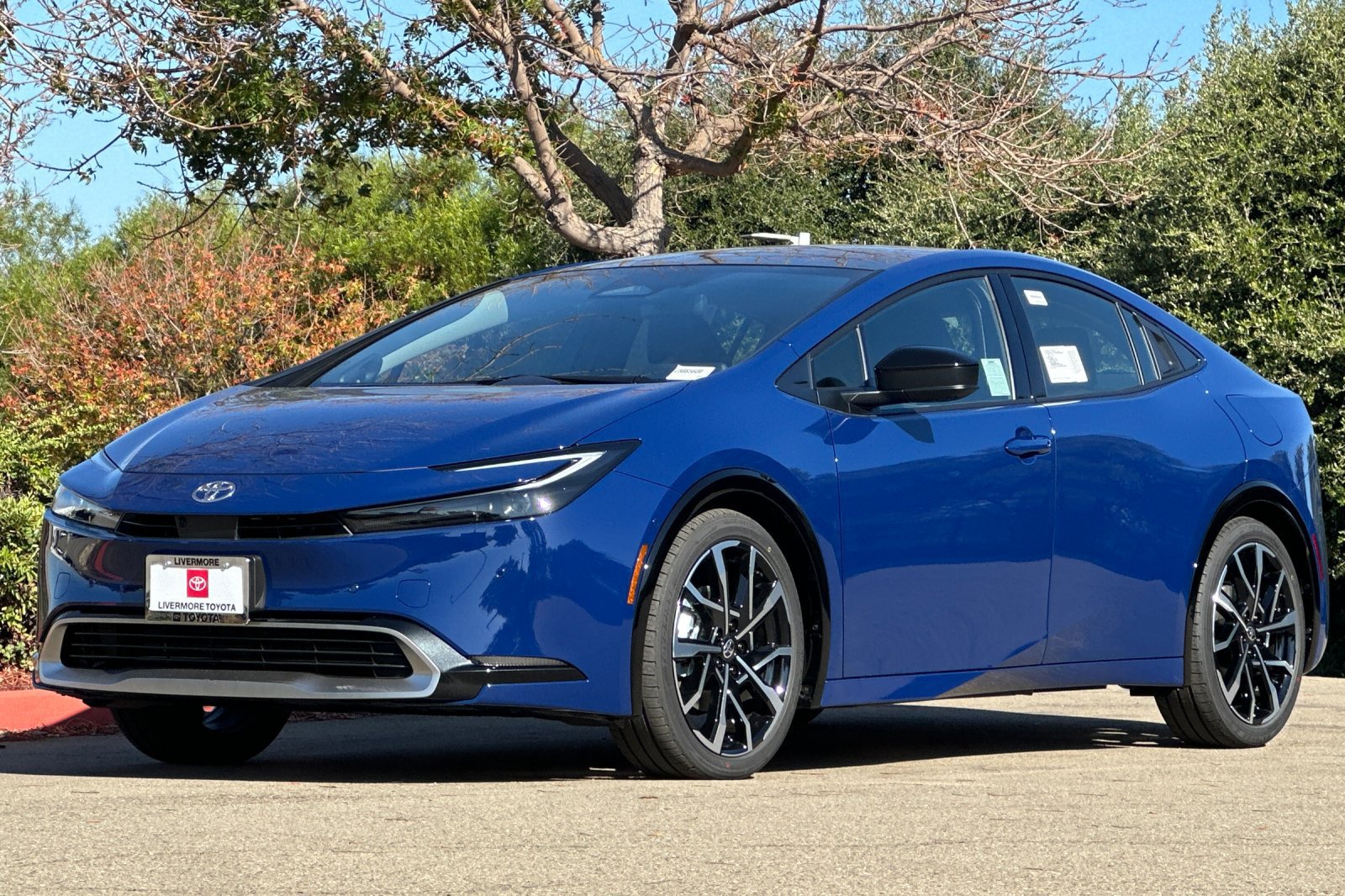 New 2027 Toyota Prius Plug-In Hybrid w/ Limited Premium Package FWD image 7