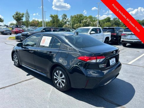 Used 2021 Toyota Corolla LE FWD image 14