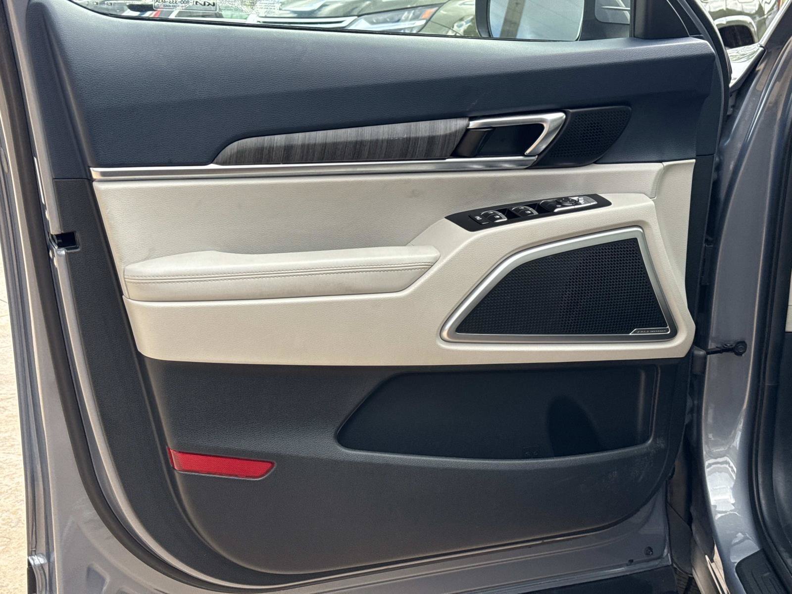 Used 2023 Kia Telluride EX FWD image 10
