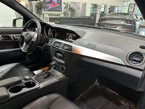 Used 2013 Mercedes-Benz C 250 Sedan image 45
