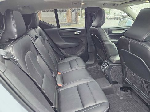 Certified 2025 Volvo XC40 B5 Core w/ Protection Package Premier image 14