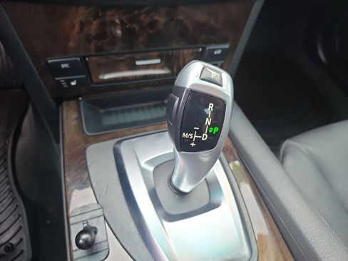 Used 2008 BMW 535xi Sedan AWD/4WD image 13