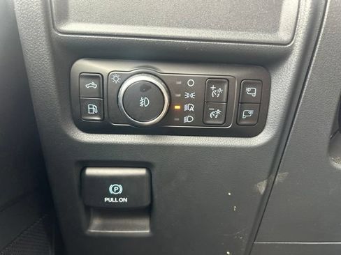 Used 2025 Ford F150 XLT w/ Equipment Group 302A MID AWD/4WD image 17
