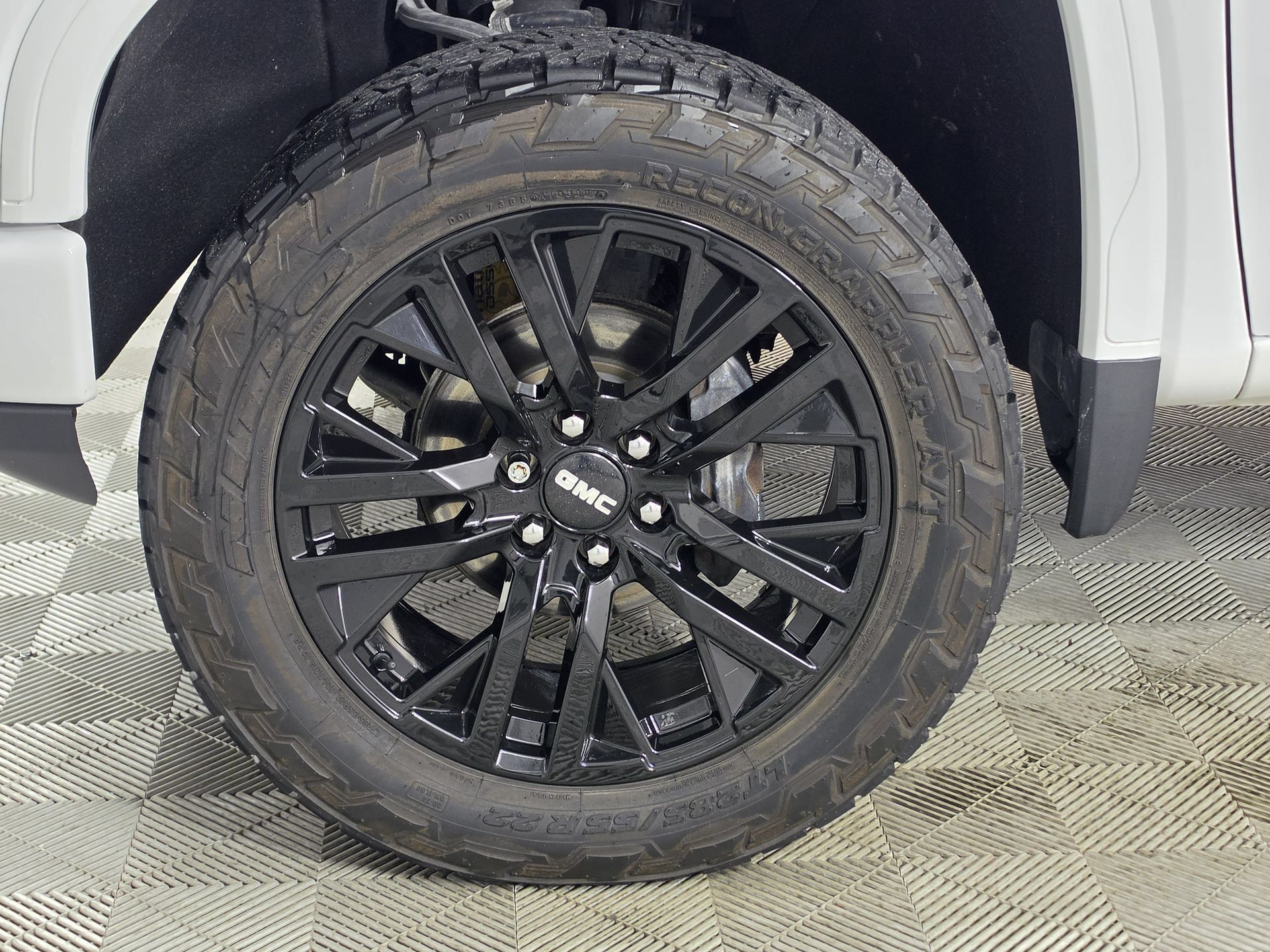 Used 2022 GMC Sierra 1500 AT4X AWD/4WD image 47