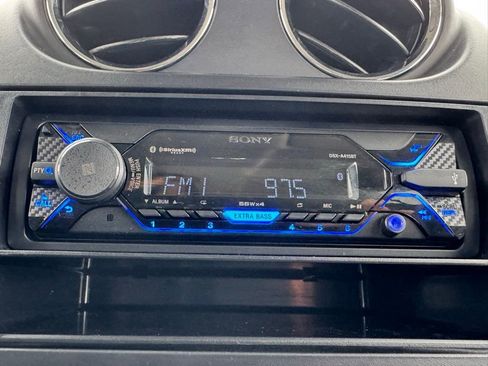 Used 2015 Jeep Patriot Latitude image 3